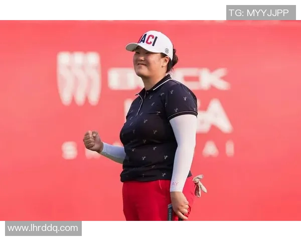 高尔夫球赛精彩对决揭幕 打破记录的瞬间与选手背后的故事